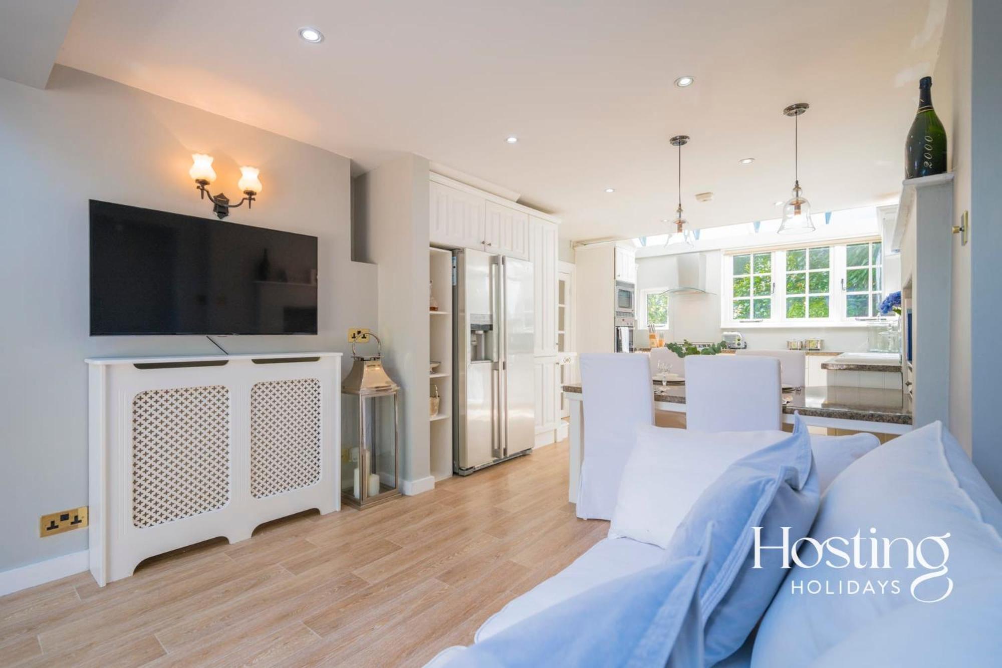 Holiday home Magnolia - 4 Beds Fabulous Garden Parking *