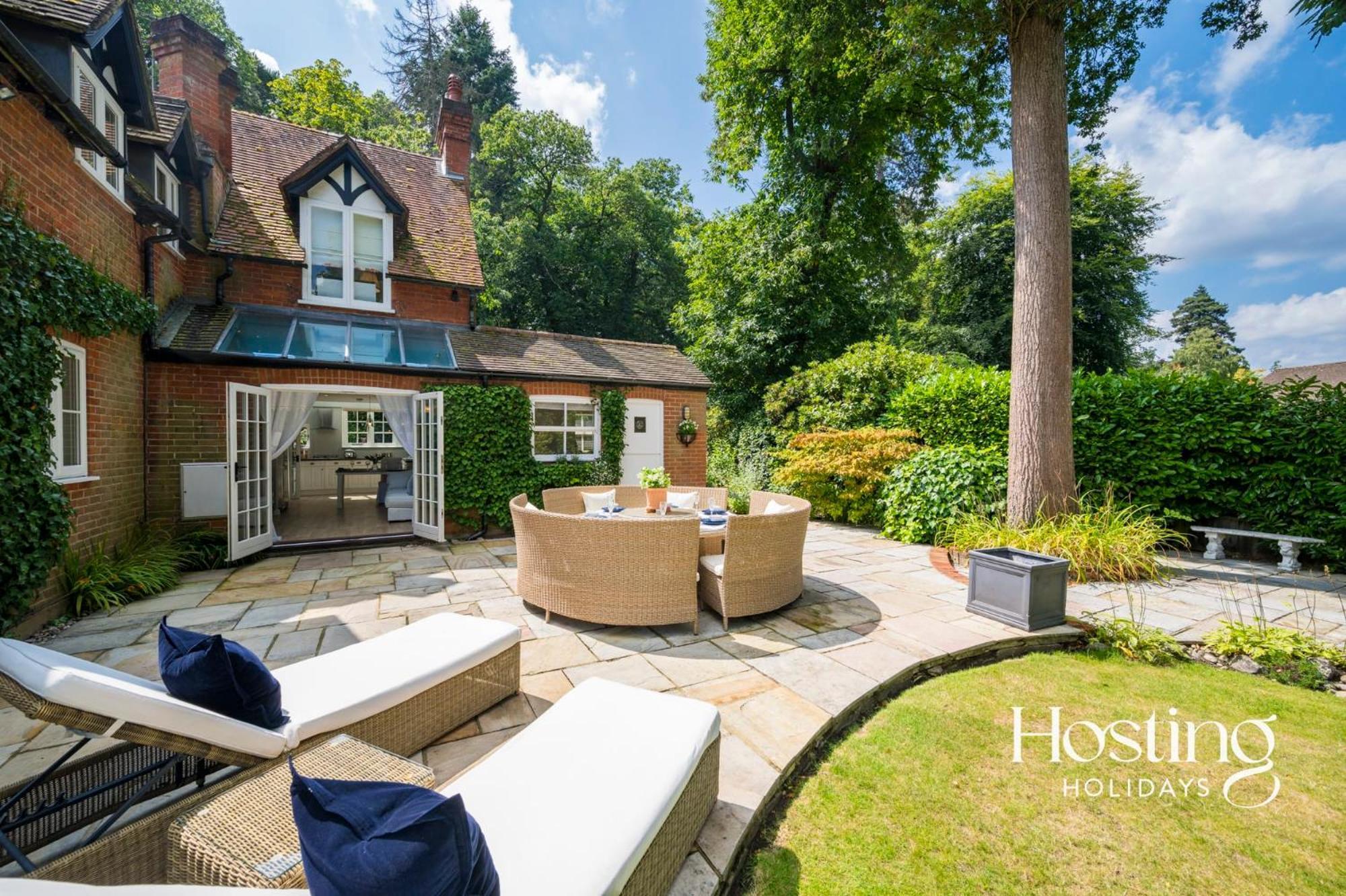 Holiday home Magnolia - 4 Beds Fabulous Garden Parking Ascot (Berkshire)